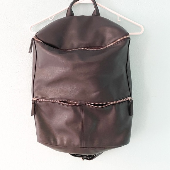 Backpack - Picture 1 of 3